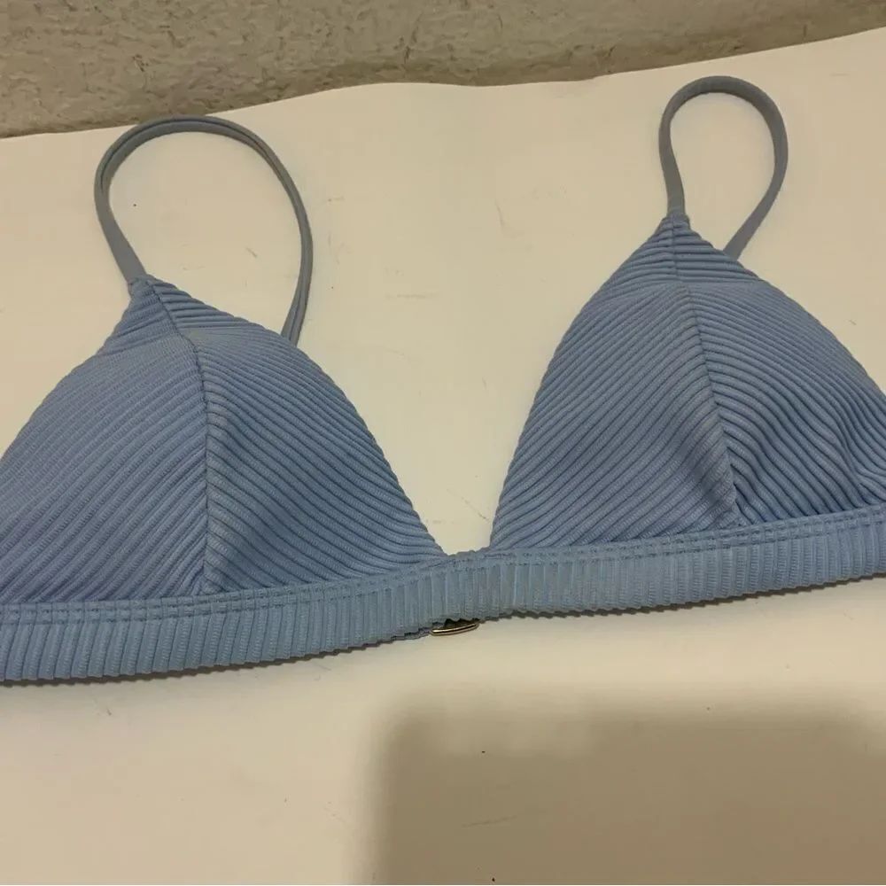 Abercrombie Triangle Bikini Top size Small